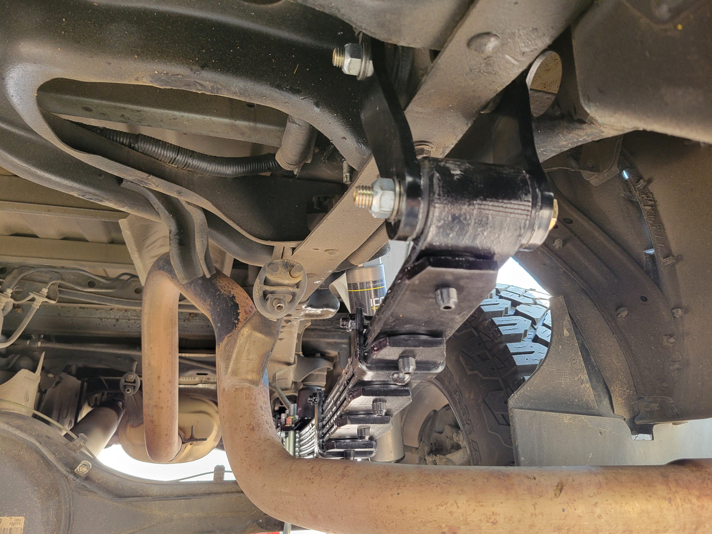 2007-2021 2nd Gen Tundra Lift Shackles